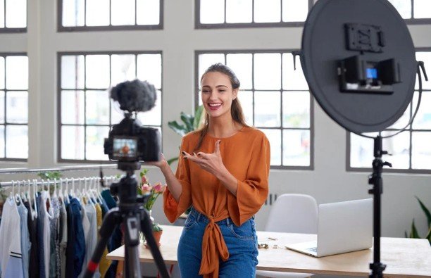 The Role of Influencers and Icons