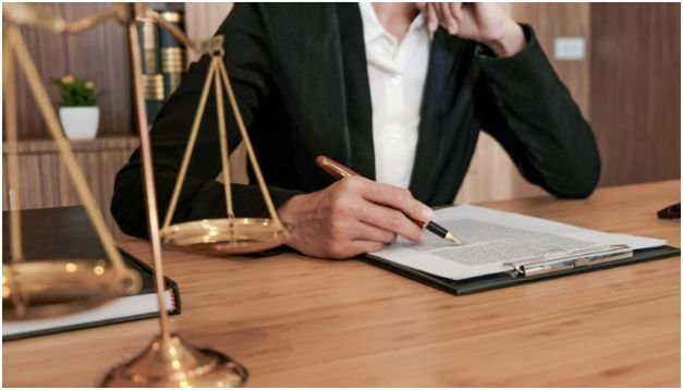 Assessing Reputation and Client Feedback